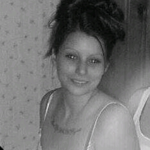 Meet your Posher, Christa - Picture 1 of 1